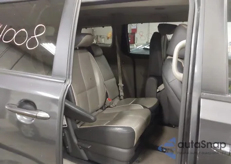 2017 Kia Sedona Lx из США, поврежденный, VIN KNDMB5C17H6239745